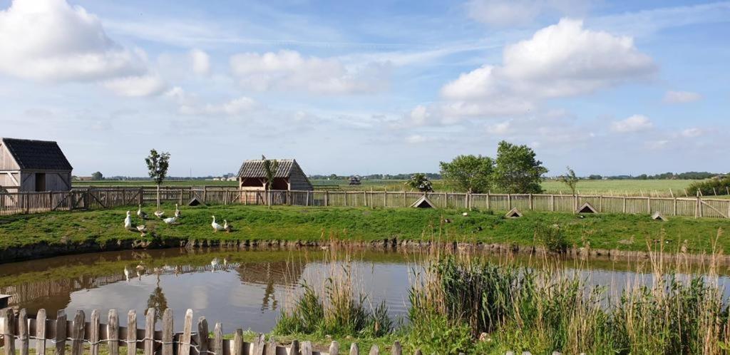 Vakantiehoeve 'T Goed Ter Leeuwen De Haan Esterno foto